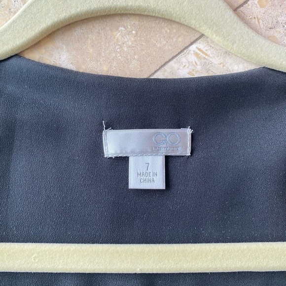 Little Black Dress Sleeveless with buttons and ruffles - size 7 / Medium - Picture 2 of 7